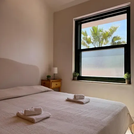 Aparthotel La Casa Al Rais *